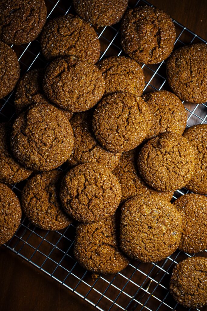 Best Gingersnap Cookies Recipe - How To Make Gingersnaps